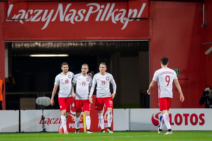 Reprezentacja Polski poznała hasło, które pojawi się na jej autokarze