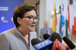 Kopacz odrzuca możliwość samorozwiązania Sejmu. Nazwiska nowych ministrów po niedzieli