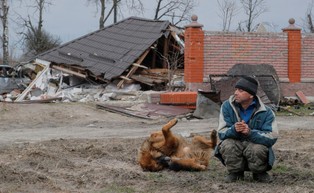 Najpotężniejsza broń w wojnie ukraińskiej? Telefon komórkowy [OPINIA]