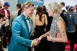 Gwiazdy na gali rozdania Fryderyków 2024.  Daria Zawiałow w skąpym srebrnym topie