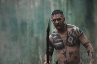 Kadr z trailera serialu Taboo z Tomem Hardym