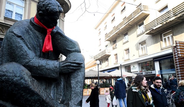 Spomenik Nikoli Tesli u centru Zagreba