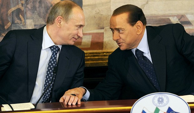 Putin i Berluskoni u Milanu u aprilu 2010.