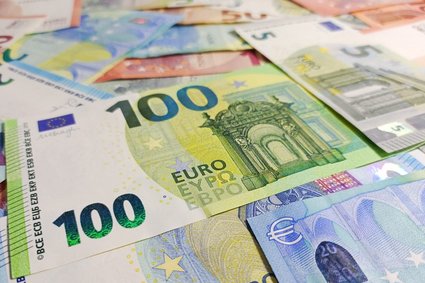 Kurs euro 19 grudnia poniżej 4,7 