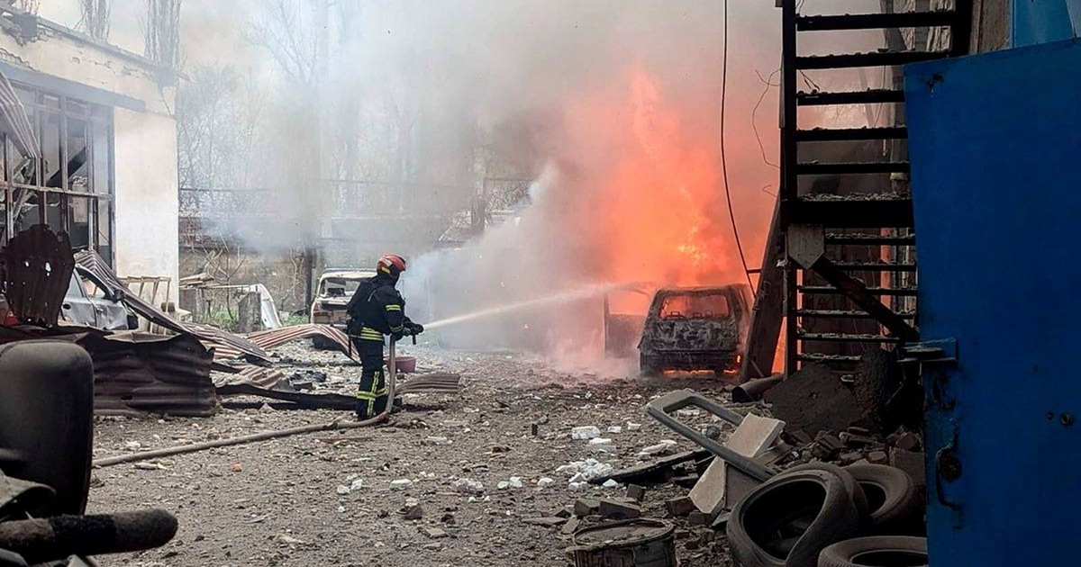 Zelenszkij szülővárosát bombázták az oroszok: játszóteret is eltalált a rakéta, gyerekek haltak meg – Megrázó fotók
