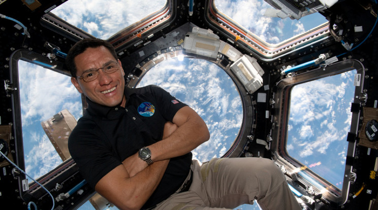 Több mint egy éve az űrben, Frank Rubio amerikai űrhajós / Fotó: Northfoto