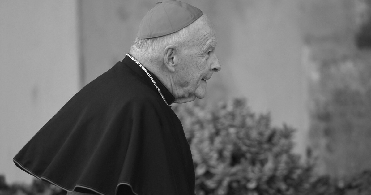Nie żyje były kard. Theodore McCarrick. Za molestowanie dzieci został wydalony ze stanu duchownego