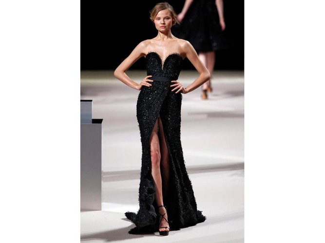 Elie Saab prezentuje w Paryżu kolekcję saute couture na sezon wiosna-lato 2011