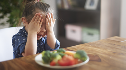 dieta dzieci w żłobkach, przedszkolach i szkołach, jak zapewnić odpowiednie posiłki