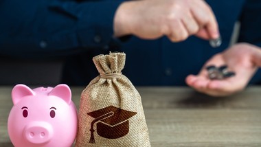 mniej biurokracji, więcej pieniędzy. sejm przyjął poprawki senatu dot.