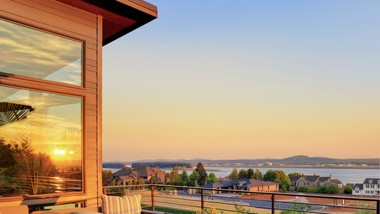 inwestycja w apartament nad morzem: czego oczekują przyszli użytkownic