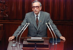 Tak powoływali rząd Mazowieckiego. Szyfrogramy odtajnione przez MSZ