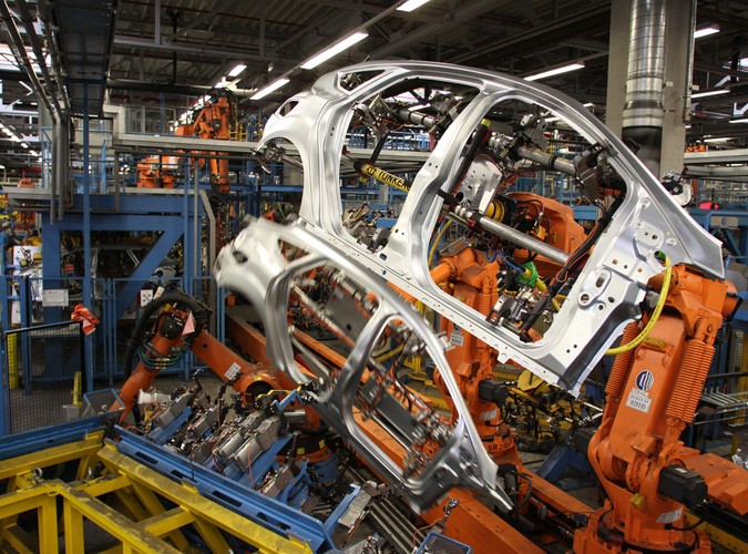 Zakład Forda w Saarlouis w południowo-zachodniej części Niemiec świętuje oficjalny początek produkcji focusa nowej generacji