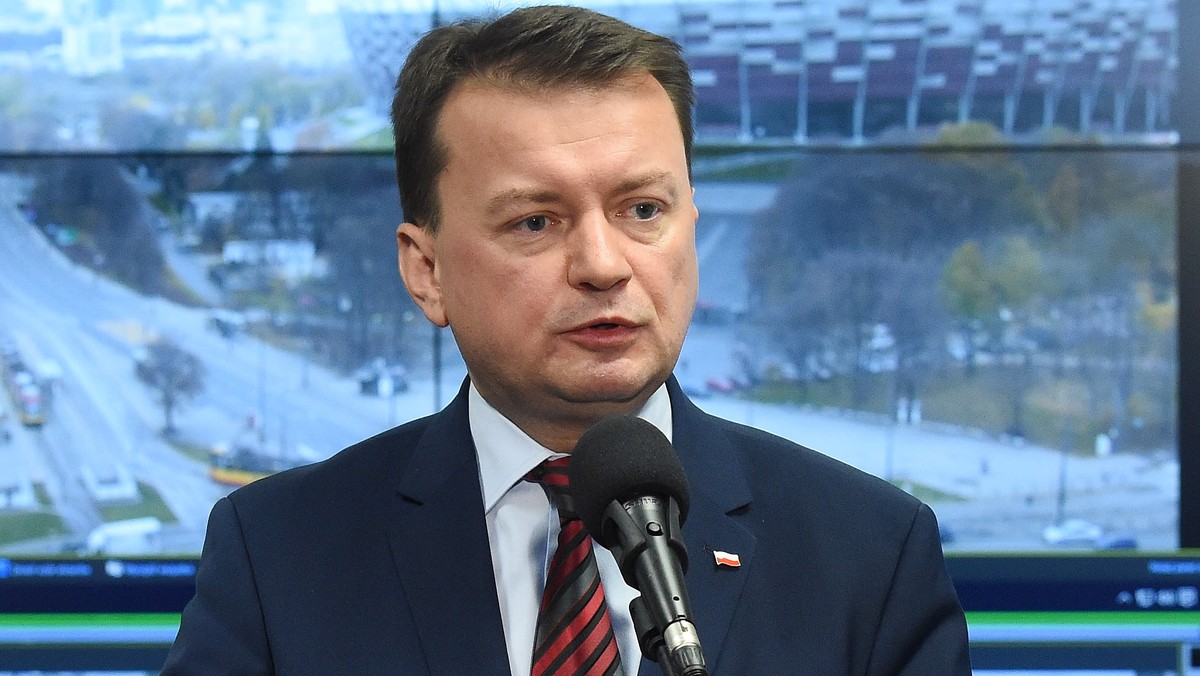 Szef MSWiA Mariusz Błaszczak zadeklarował pełną gotowość do współpracy z klubami piłkarskimi, ale podkreślił, że to one są odpowiedzialne za zapewnienie bezpieczeństwa w związku z organizacją meczów. Dodał, że bezpieczeństwo na stadionach uległo poprawie.