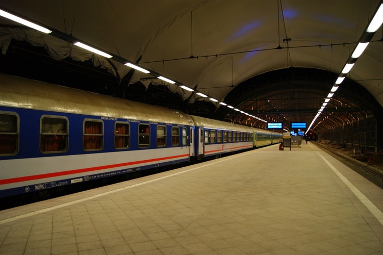 Peron 1 dworca Wrocław Główny po modernizacji
