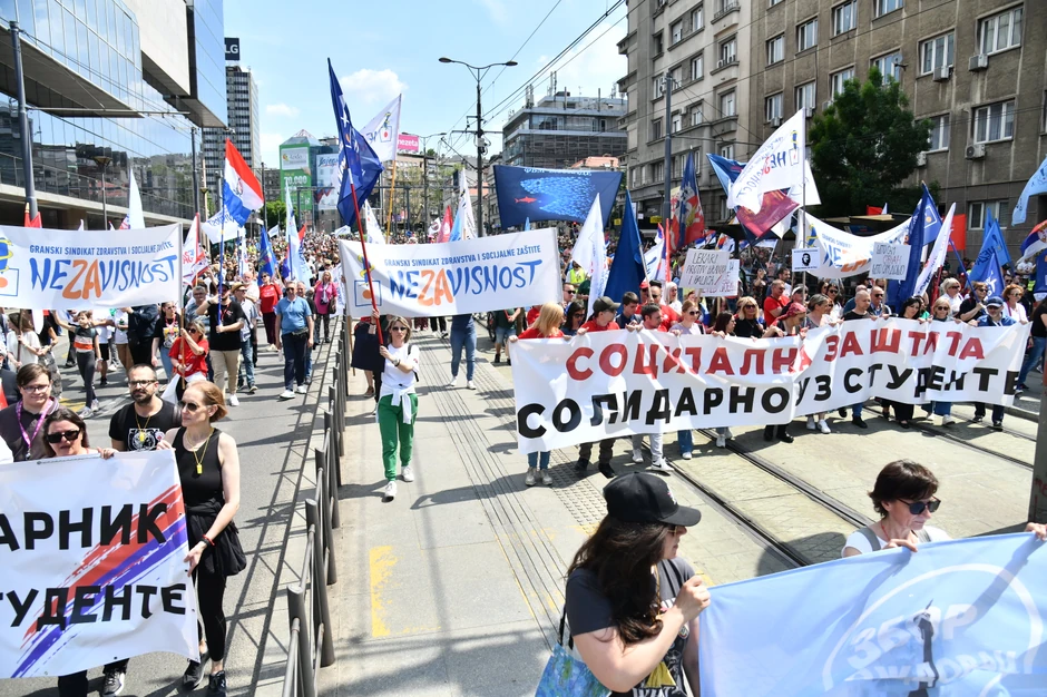 Beograd protestna šetnja