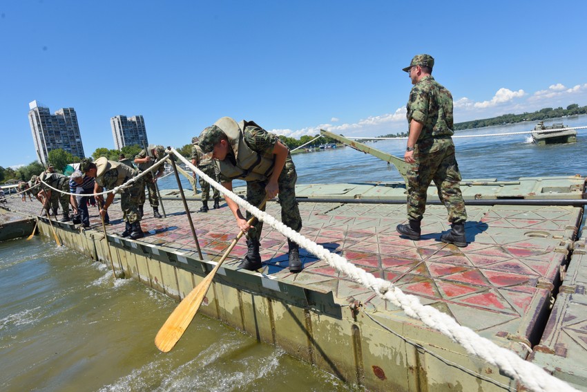 Pontonski most na Lidu