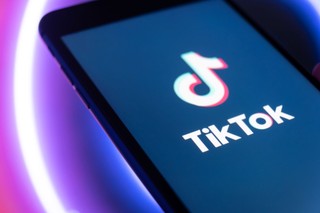 TikTok podpisał umowę o sprzedaży części firmy amerykańskim inwestorom