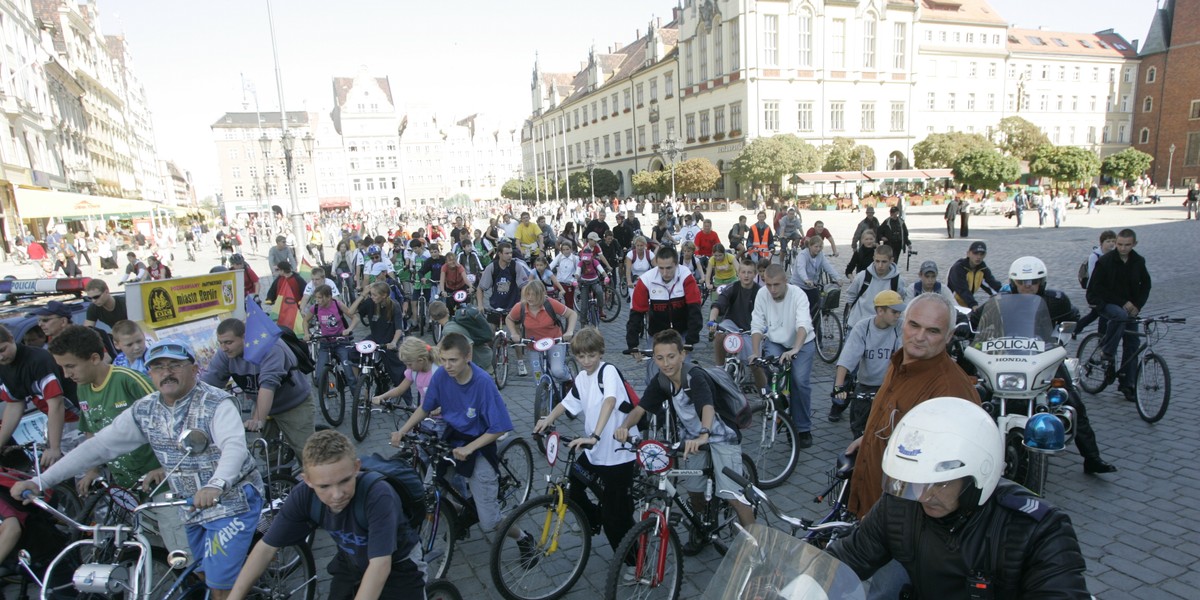 Rowerzyści we Wrocławiu.