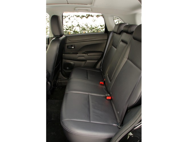 Sprawdzamy czy Mitsubishi ASX jest na tyle atrakcyjną propozycją, aby stworzyć realne zagrożenie dla już leciwego ale wciąż popularnego Qashqaia.