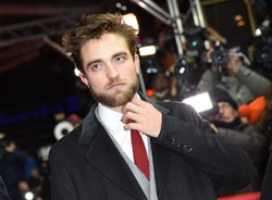 Robert Pattinson zupełnie inny niż w "Zmierzchu" [ZDJĘCIA]