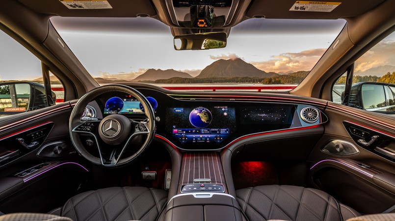 Mercedes-Maybach EQS 680 SUV