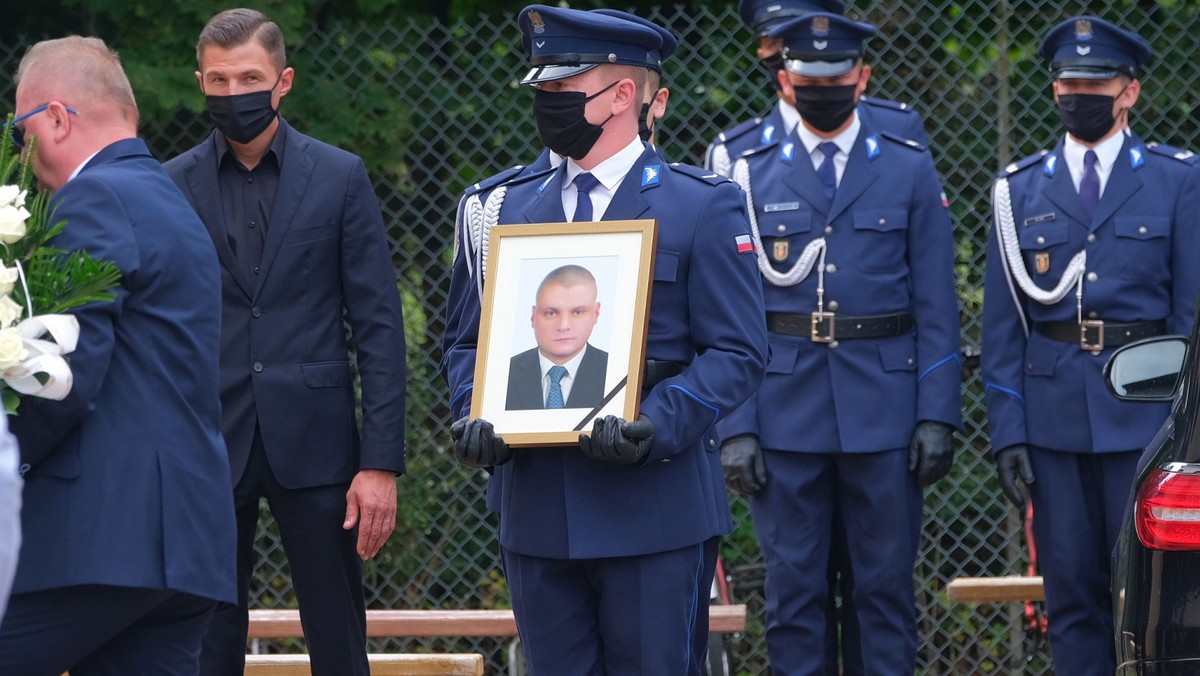 Marcin Szpyruk. Bohaterski policjant spoczął na cmentarzu w Siedlcach