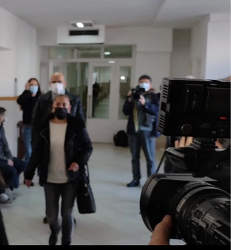 Aleksandra i Robert K. stigli u sud