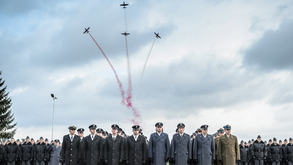 Wyższa Szkoła Oficerska Sił Powietrznych w Dęblinie od 1 października będzie nosiła nazwę Lotnicza Akademia Wojskowa. MON złożyło stosowny projekt do uzgodnień międzyresortowych - informuje portal defence24.pl.