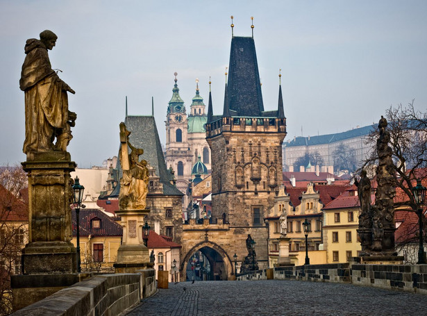 Pierwsze zetknięcie z Pragą. Wełtawa, zabytki i mosty