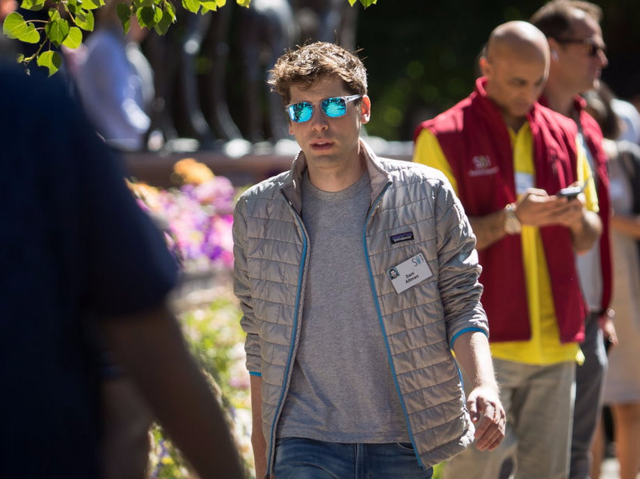YC President Sam Altman is leading the charge on Oakland's basic income experiment.
