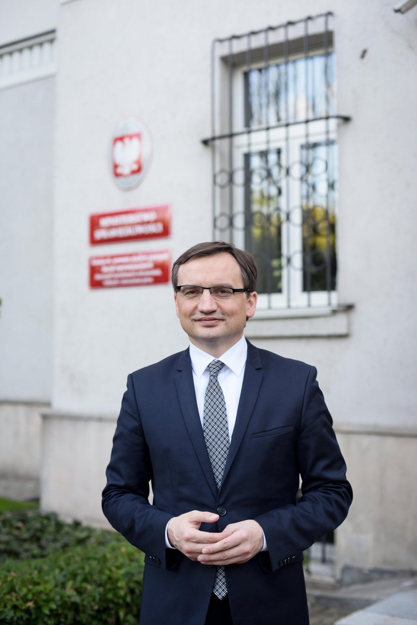 Michał Woś podziwiał Ziobrę już przed maturą, po raz czwarty będzie ministrem