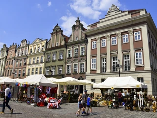 Zniesienie restrykcji poprawiło sytuację na rynku pracy przede wszystkim w handlu i usługach