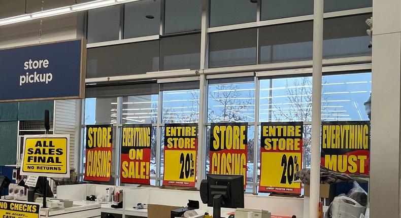 A Bed Bath & Beyond store is closing at 4350 Summit Plaza Drive in Louisville.Ben Tobin
