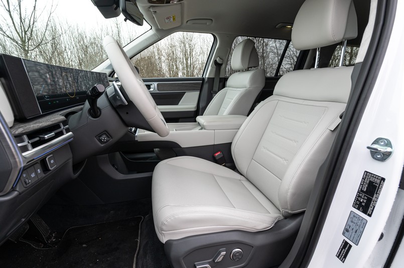 Hyundai Santa Fe Hybrid