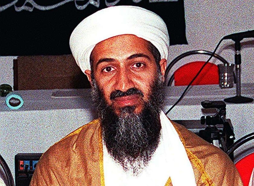 Bin Laden trzymał dwie biblie. Po co?