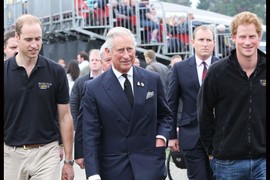 Hari rekao šta stvarno misli o tome što je PLJUVAO PO OCU I BRATU I LJUDI SU ZGROŽENI!  "Mene je MOJA ŽENA SAVETOVALA. Da li sam iznosio PRLJAV VEŠ, da li mi je SAVEST ČISTA..?", potkačio VILIJAMA i kreće NOVI LOM