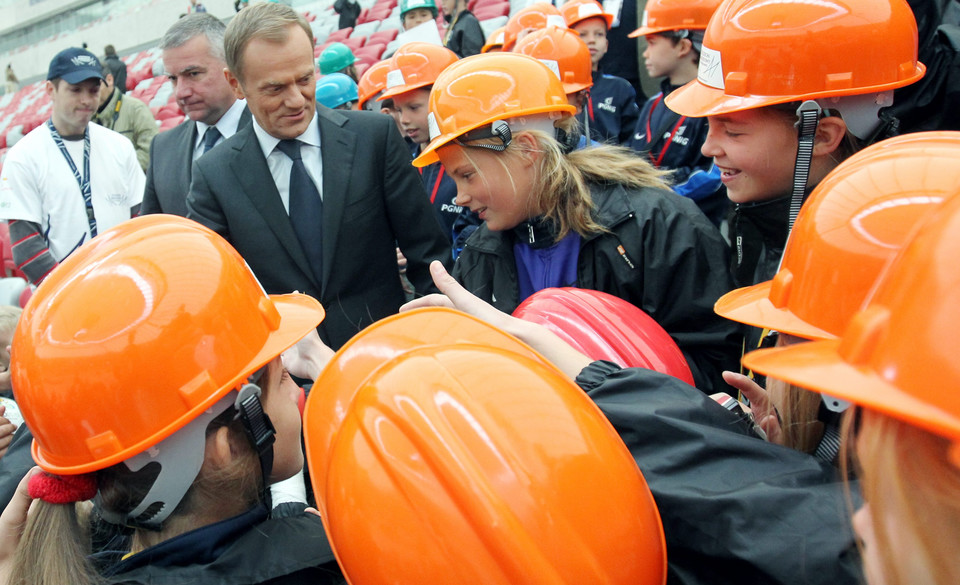 Donald Tusk spotkał się z młodymi piłkarzami