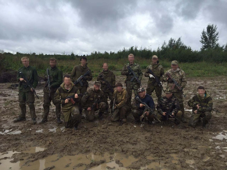 Dvojica optuženih (levo na slici) učestvovala su na paravojnom kursu u Rusiji. Slika iz policijskog preliminarnog uviđaja