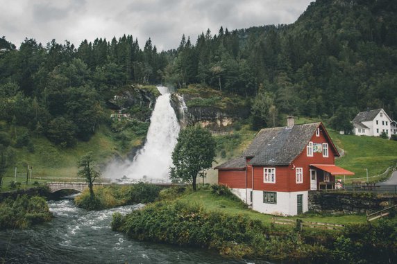 Steinsdalsfossen - kieruneknorwegia.pl