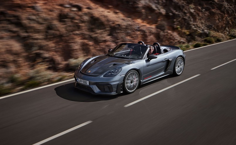 Porsche 718 Spyder RS