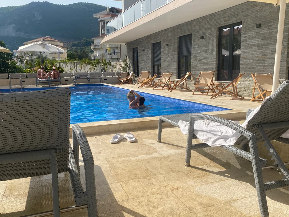 Mahrina i Ema Radujko