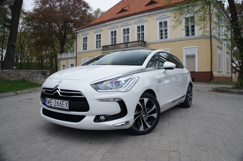 Citroen DS5 Hybrid4 w trasie: śląski Rzym zaprasza!