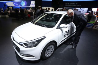 Tymi samochodami będzie można jeździć za 500 plus. Koszty wynajmu wybranych modeli