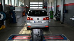 nowe badanie auta w 2026. ue zmienia zasady, żegnaj dowód rejestracyjn