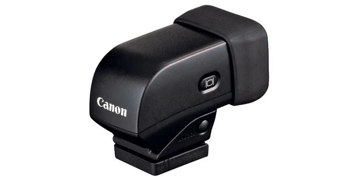 Canon PowerShot G3 X nie ma zintegrowanego elektronicznego wizjera. Można go jednak dokupić - rozkładany do góry celownik Canon EVF-DC1 zakłada się na stopkę lampy. Cena: 1000 zł.
