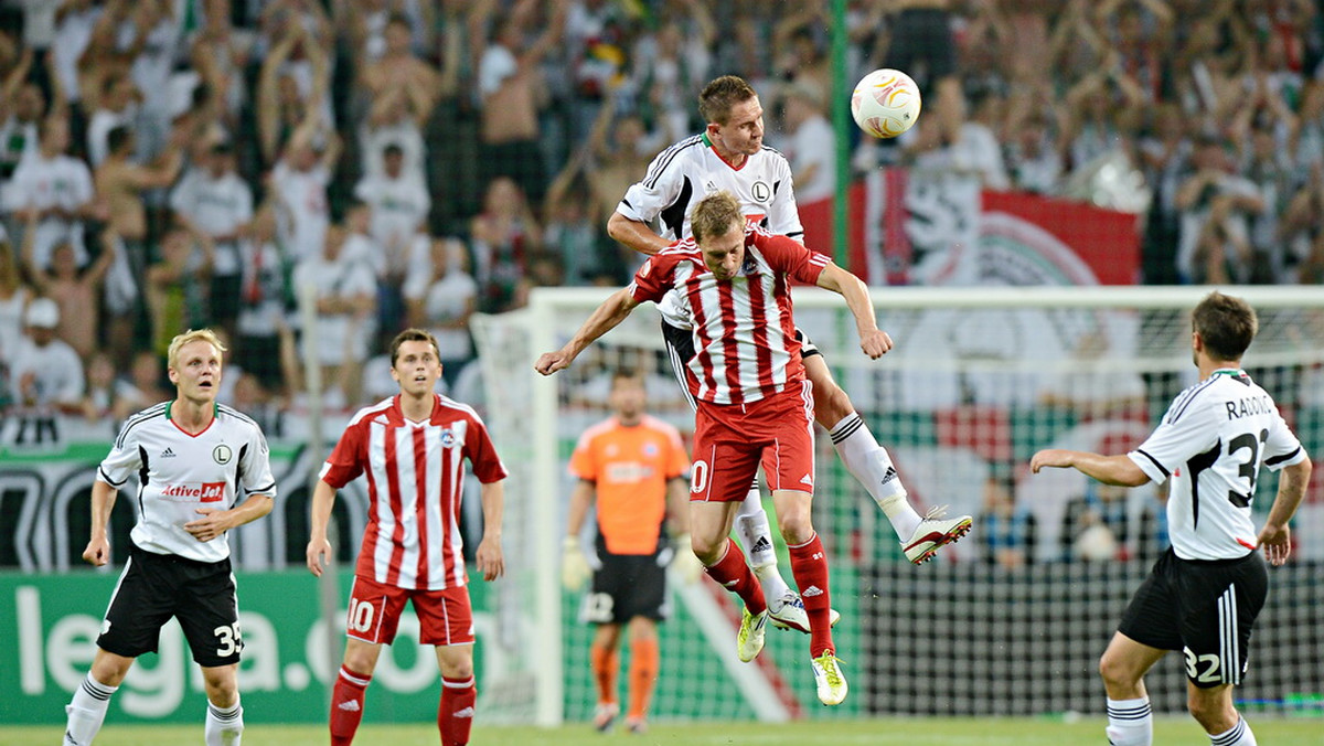 Legia Warszawa awansowała do III rundy eliminacji Ligi Europy pokonując na własnym stadionie Metalurgs Lipawa 5:1. - Awans to był nasz obowiązek, dodatkowo cieszę się, że zrobiliśmy to w dobrym stylu. Potwierdziliśmy wyższość nad Metalurgsem - skomentował mecz trener Jan Urban na pomeczowej konferencji.