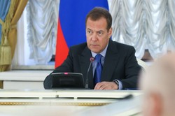 Miedwiediew o krajach bałtyckich: Zaraza pcheł. Uderza też w Polskę: Nikczemni przywódcy