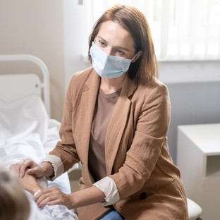 Visszatér a maszkviselés! Nézze meg, hol lesz kötelező újra