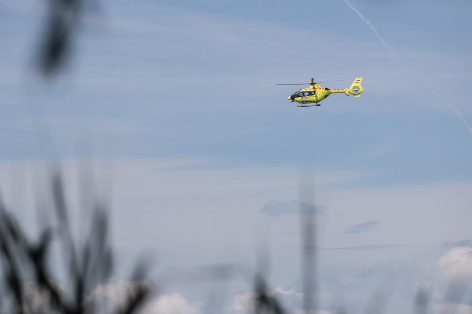 A helyszínre mentőhelikopter is érkezett /Illusztráció: Zsolnai Péter